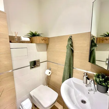 Jenny - Old Town, Free Private Parking, Ac Bratislava