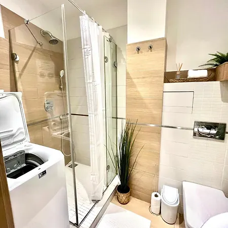 Apartment Jenny - Old Town, Free Private Parking, Ac Bratislava