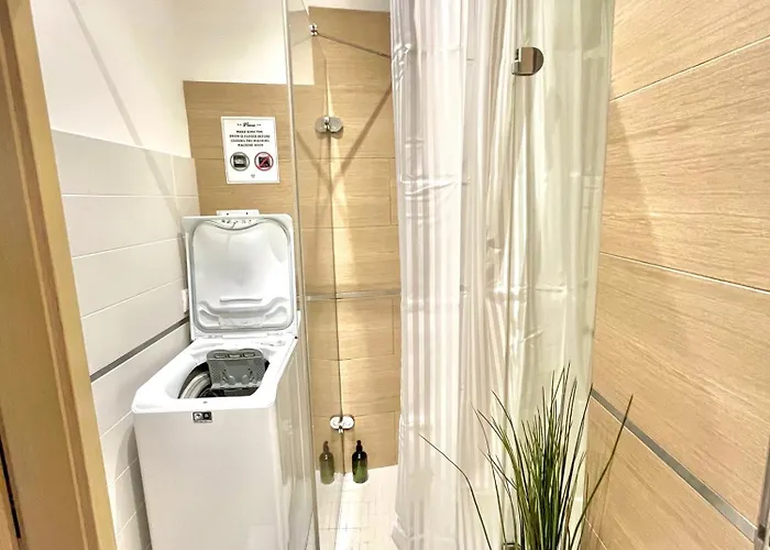 Jenny - Old Town, Free Private Parking, Ac Apartment *